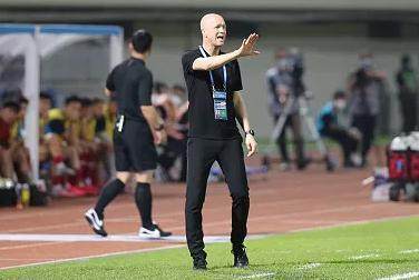乐鱼体育-昨日重现？深足输法太熟悉 小克鲁伊夫还能撑多久