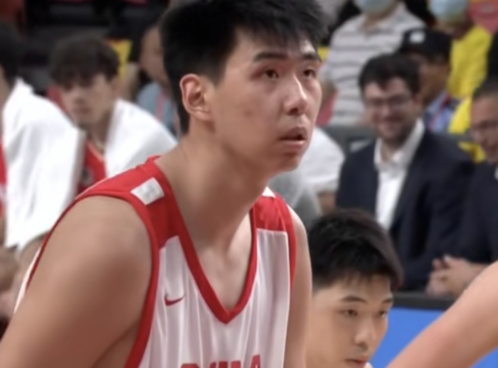 乐鱼网址-男篮半场惜败fmp俱乐部！庞峥麟+2内齐爆，王俊杰全面，小崔低迷|崔永元|中国男篮|徐昕|篮板|杜锋_新浪体育_新浪新闻